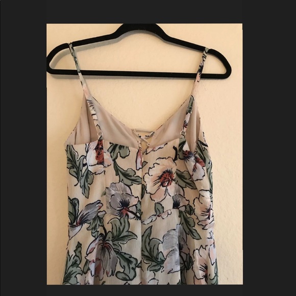 Ali & Jay Floral Lace Up Romper NWT Medium - Picture 9 of 9